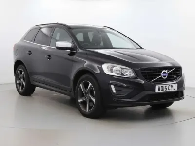 Usado Volvo XC60 R-Design 181 CV (133 kW) 2015 Negro SUV