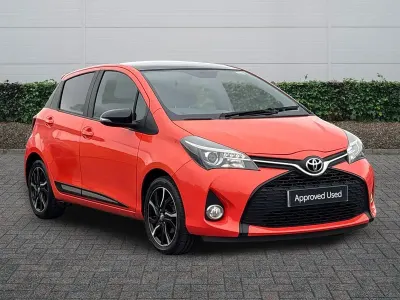 Used Toyota Yaris Edition 99 HP (72 kW) 2016 Orange Hatchback