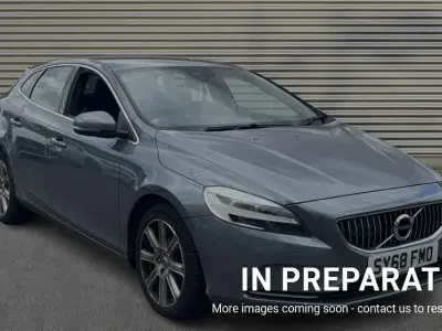 Used Volvo V40 Inscription 152 HP (111 kW) 2018 Grey