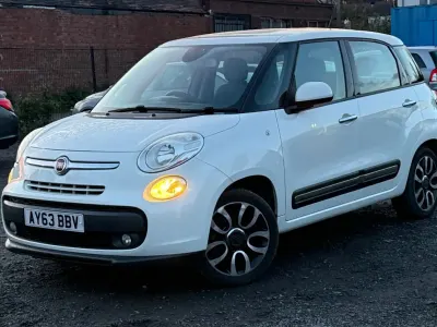 Używany Fiat 500L Lounge 85 KM (62 kW) 2013 Biały Minivan