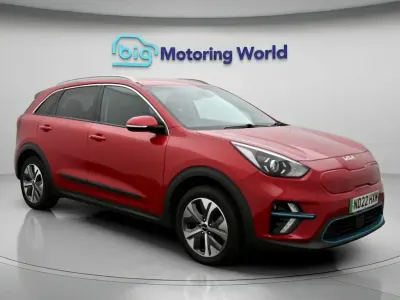 Used Kia Niro 150 kW (204 HP) 2022 Red SUV