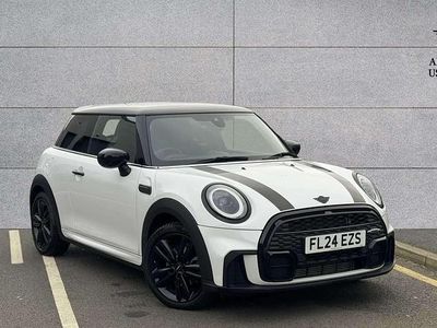 Used Mini Cooper Hatch 134 HP (98 kW) 2024 White Hatchback