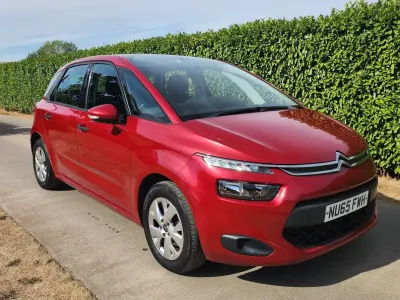 Used Citroën C4 Picasso VTR Sport 100 HP (73 kW) 2015 Red MPV