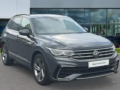 Second-hand VW Tiguan R-line Edition 150 CP (110 kW) 2023 Gri SUV