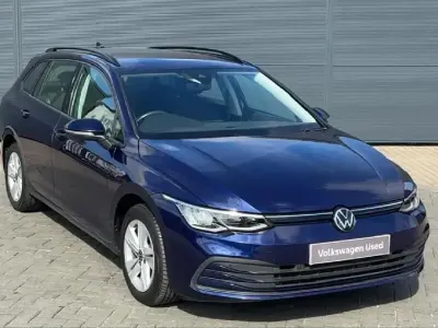 Used VW Golf VIII Life 147 HP (108 kW) 2023 Blue Estate