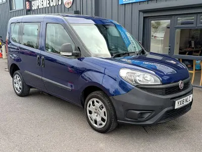 Käytetty Fiat Doblò Pop 95 HP (69 kW) 2018 Sininen Tila-auto