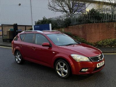 Red Used 2010 Kia Ceed Hatchback | £1,695 (Fair price)