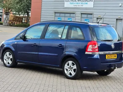 Used Vauxhall Zafira 2009 Blue MPV