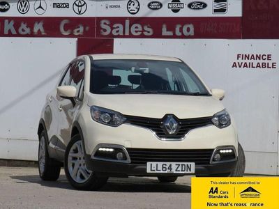 Used Renault Captur Dynamique 90 HP (66 kW) 2014 White SUV