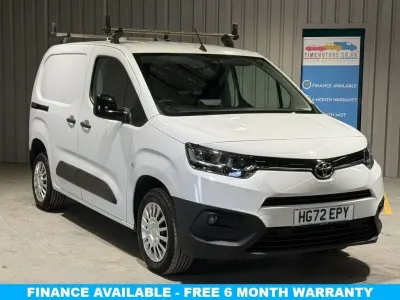 Used Toyota Proace 120 HP (88 kW) 2023 White MPV