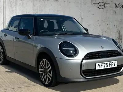 Used Mini Cooper Classic 114 kW (156 HP) 2025 Melting silver iii Hatchback