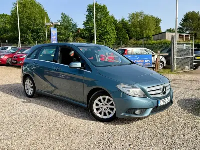 Used Mercedes B180 SE 109 HP (80 kW) 2014 Blue Hatchback