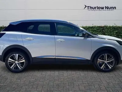 Second-hand Peugeot 3008 Allure+ 131 CP (96 kW) 2023 Alb SUV