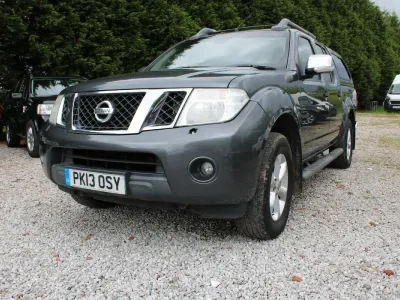 Used Nissan Navara Tekna 2013 Grey Pickup