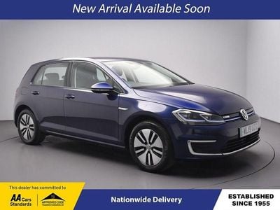 Usado VW e-Golf 100 kW (136 HP) 2019 Azul Citadino