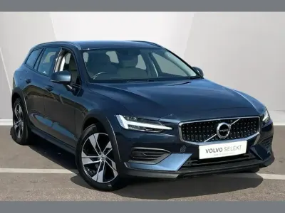 Used Volvo V60 CC 197 HP (144 kW) 2021 Blue Estate
