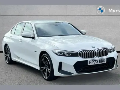 Begagnad BMW 330e M Sport 292 HK (214 kW) 2023 Vit Sedan