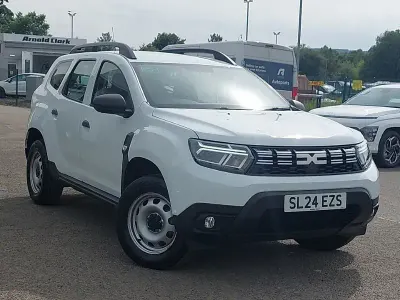 Used Dacia Duster Essentiel 90 HP (66 kW) 2024 White SUV