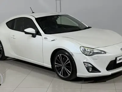 Used Toyota GT86 GT 197 HP (144 kW) 2013 White Coupe