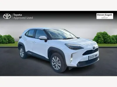 Used Toyota Yaris 2025 White Hatchback