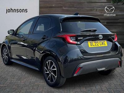 Used Toyota Yaris Hybrid Design 113 HP (83 kW) 2022 Black Hatchback