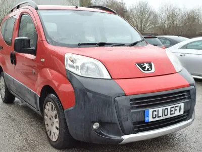 Used Peugeot TePee Outdoor 70 HP (51 kW) 2010 Red MPV
