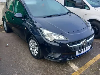 Used Vauxhall Corsa Design Edition 90 HP (66 kW) 2019 Blue Hatchback