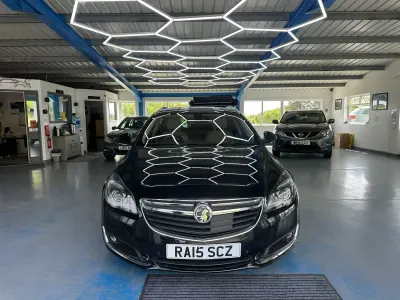 Second-hand Vauxhall Insignia Elite 2015 Negru Break