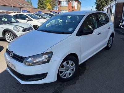 Begagnad VW Polo S 2012 Vit Halvkombi