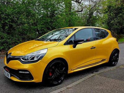 Used Renault Clio IV Trophy 2015 Yellow Hatchback