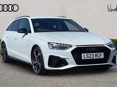 Używany Audi A4 Black Edition 200 KM (147 kW) 2023 Biały Kombi
