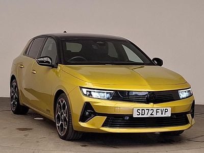 Used Vauxhall Astra GS Line 130 HP (95 kW) 2022 Yellow Hatchback