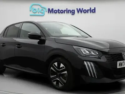 Used Peugeot 208 Allure 101 HP (74 kW) 2024 Black Hatchback