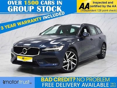 Used Volvo V60 Momentum 250 HP (183 kW) 2019 Blue Estate