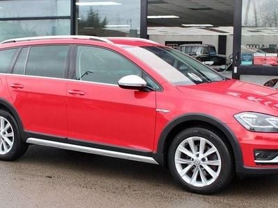 Begagnad VW Golf Alltrack S 184 HK (135 kW) 2017 Röd Kombi