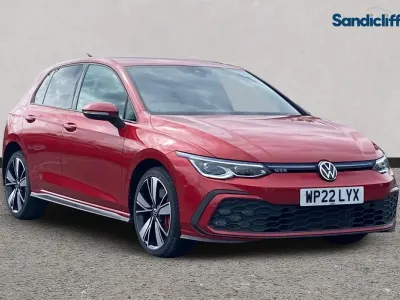 Second-hand VW Golf VIII 245 CP (180 kW) 2022 Roșu Hatchback