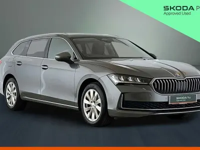 Used Skoda Superb SE Technology 150 HP (110 kW) 2025 Graphite grey Estate