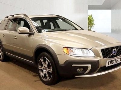 Used Volvo XC70 SE Lux 215 HP (158 kW) 2014 Gold Estate