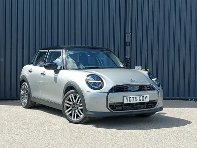 Used Mini Cooper Classic 114 kW (156 HP) 2025 Silver Hatchback