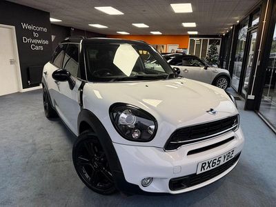 White Used 2015 Mini Cooper S Hatchback | £11,450 (A bit pricey)