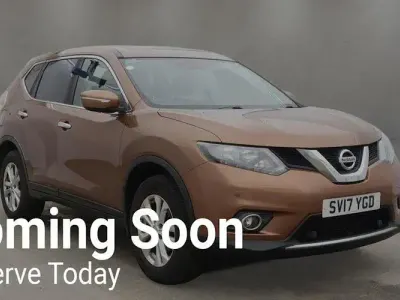 Używany Nissan X-Trail Acenta 131 KM (96 kW) 2017 Pomarańczowy SUV