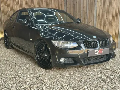 Begagnad BMW 335 Sport Line 2012 Svart Sportkupé