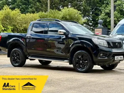 Used Nissan Navara Tekna 190 HP (139 kW) 2017 Black Pickup