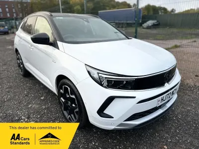 Second-hand Vauxhall Grandland X Ultimate 130 CP (95 kW) 2022 Alb SUV
