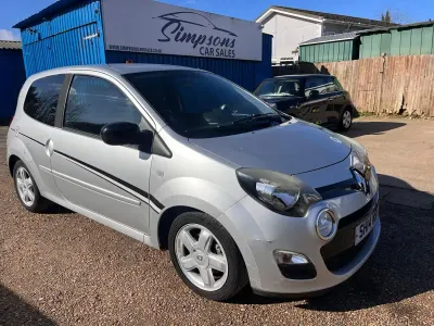 Usado Renault Twingo Dynamique 75 HP (55 kW) 2014 Prateado Citadino