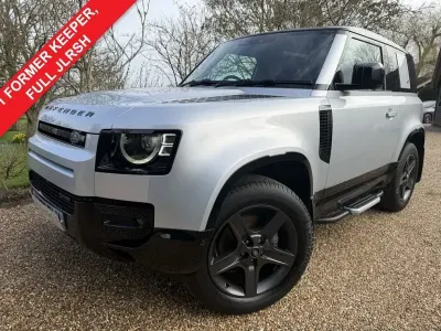 Usado Land Rover Defender SE Dynamic 250 HP (183 kW) 2022 Prateado SUV