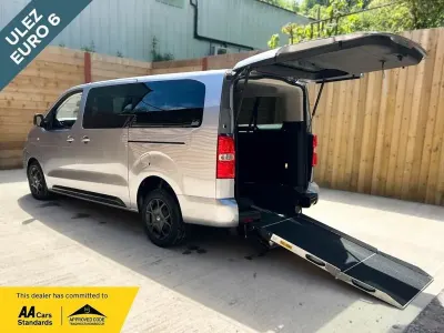 Używany Citroën Spacetourer 177 KM (130 kW) 2025 Szary Minivan