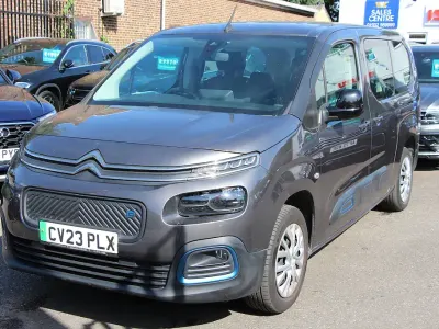 Used Citroën e-Berlingo Feel 100 kW (136 HP) 2023 Platinum grey MPV