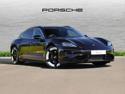 Begagnad Porsche Taycan 339 kW (462 HK) 2026 Svart Kombi