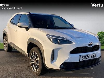 Used 2025 Toyota Yaris Hybrid Design Estate | £22,051 (Good price)